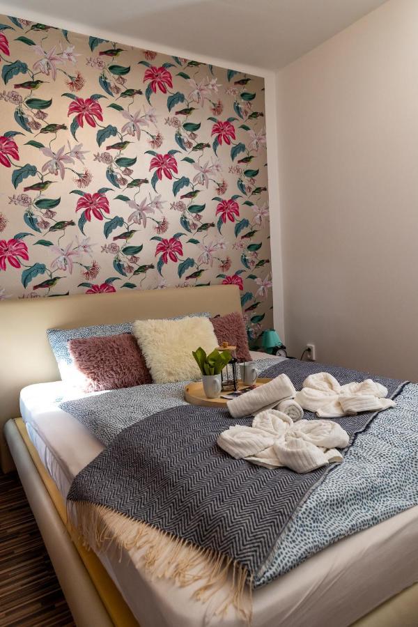 Wanderer Station Apartment เดเบรตเซน ภายนอก รูปภาพ