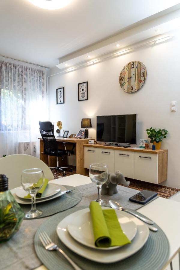 Wanderer Station Apartment เดเบรตเซน ภายนอก รูปภาพ